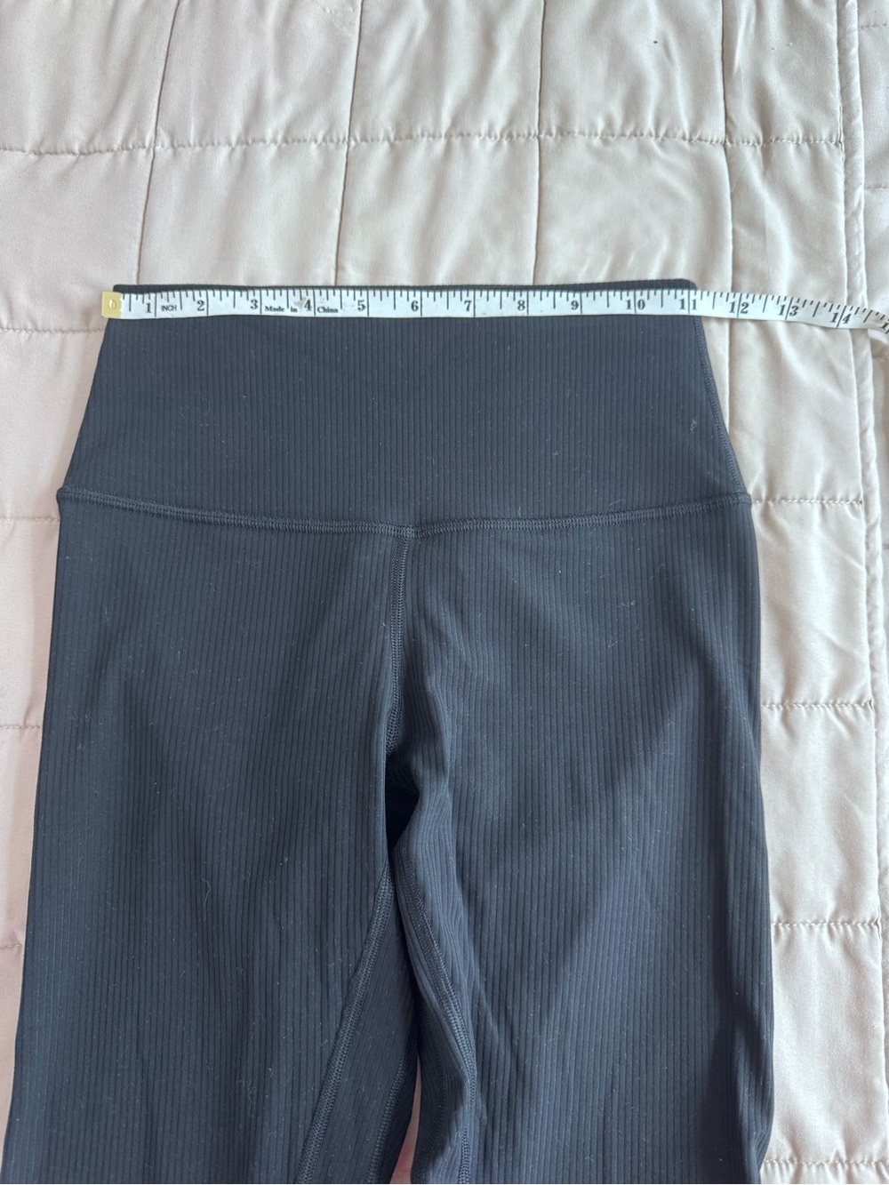 lululemon athletica High-Rise Black Leggings - Picture 4 of 8